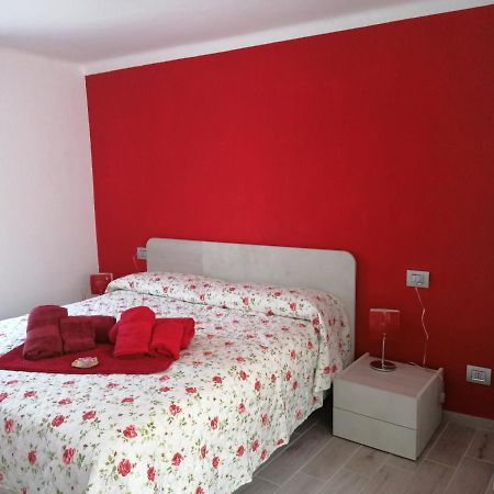 וינדיו Casa Vacanza La Rosa מראה חיצוני תמונה