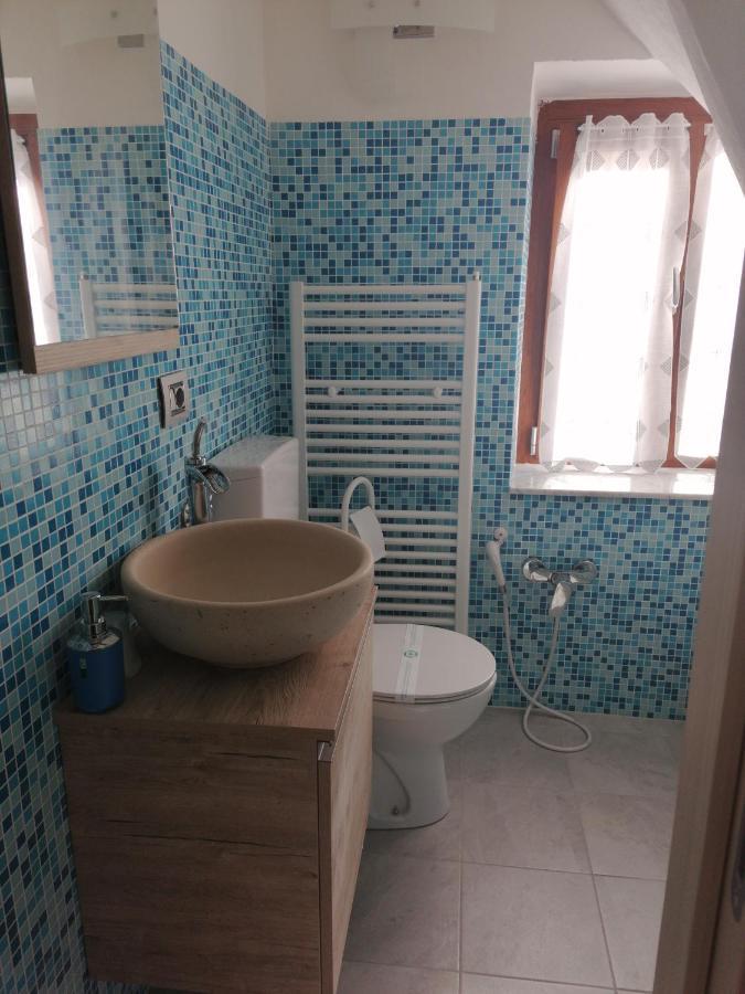 וינדיו Casa Vacanza La Rosa מראה חיצוני תמונה